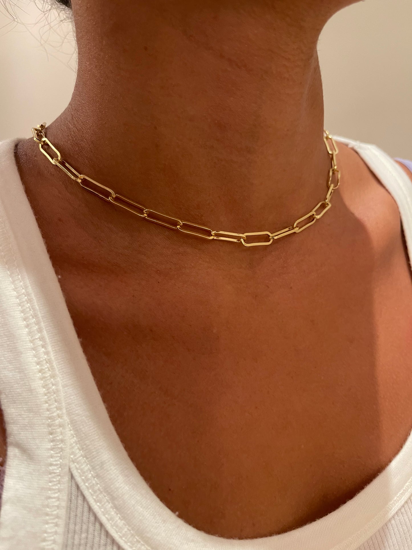 Plain Gold Short Chain Necklace